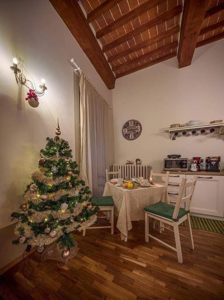 Bed and Breakfast De' Montetini Ареццо Екстер'єр фото